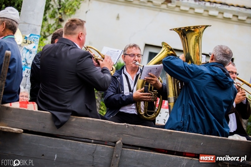 Zdjęcie w galerii na portalu naszraciborz.pl: Cyprzanów dziękował za tegoroczne plony wiadomości z regionu