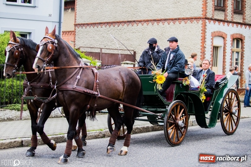 Zdjęcie w galerii na portalu naszraciborz.pl: Cyprzanów dziękował za tegoroczne plony wiadomości z regionu