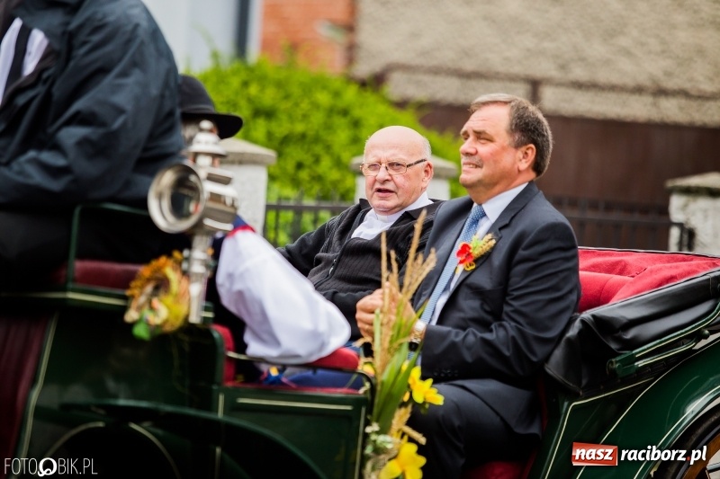 Zdjęcie w galerii na portalu naszraciborz.pl: Cyprzanów dziękował za tegoroczne plony wiadomości z regionu