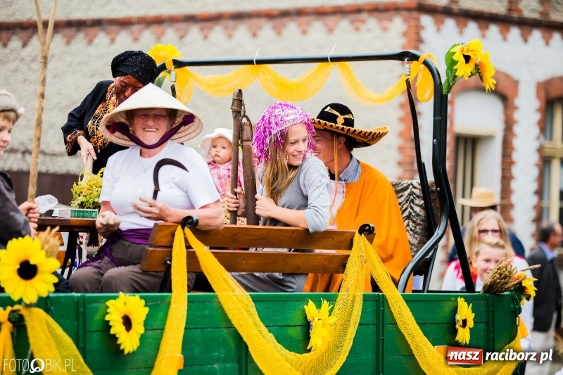 Zdjęcie w galerii na portalu naszraciborz.pl: Cyprzanów dziękował za tegoroczne plony wiadomości z regionu