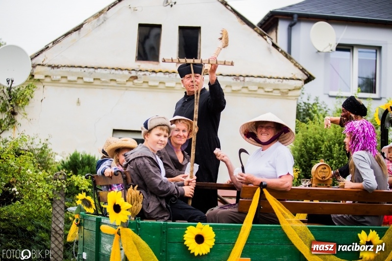 Zdjęcie w galerii na portalu naszraciborz.pl: Cyprzanów dziękował za tegoroczne plony wiadomości z regionu