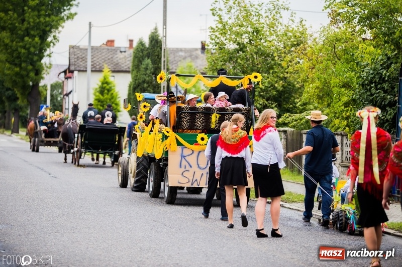 Zdjęcie w galerii na portalu naszraciborz.pl: Cyprzanów dziękował za tegoroczne plony wiadomości z regionu