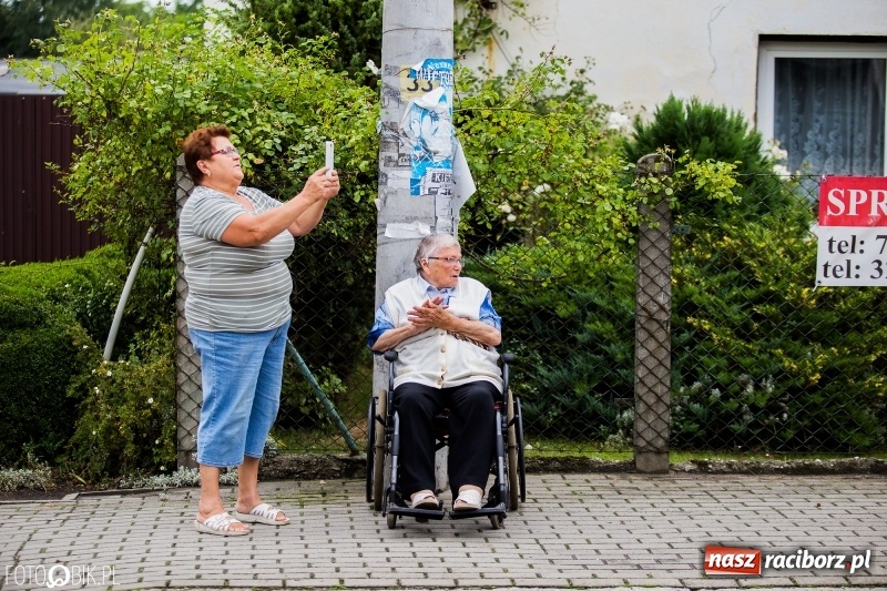 Zdjęcie w galerii na portalu naszraciborz.pl: Cyprzanów dziękował za tegoroczne plony wiadomości z regionu
