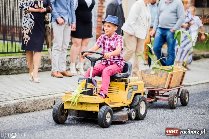 Zdjęcie w galerii na portalu naszraciborz.pl: Cyprzanów dziękował za tegoroczne plony wiadomości z regionu