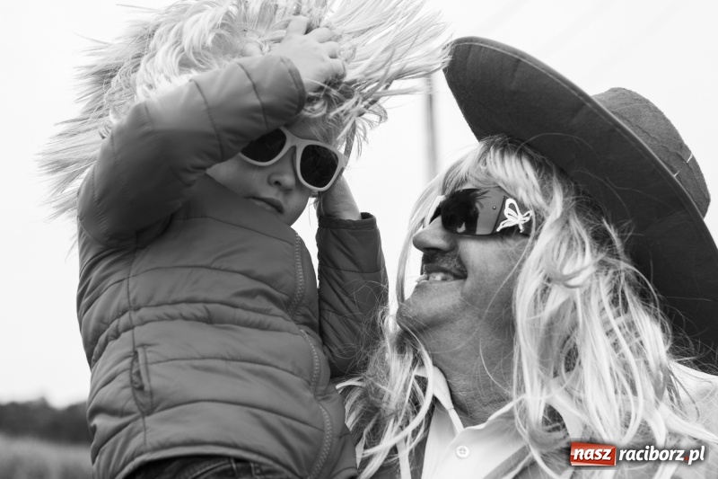 Zdjęcie w galerii na portalu naszraciborz.pl: Mąż rolnik poszukiwany, czyli kolorowe dożynki w Makowie wiadomości z regionu