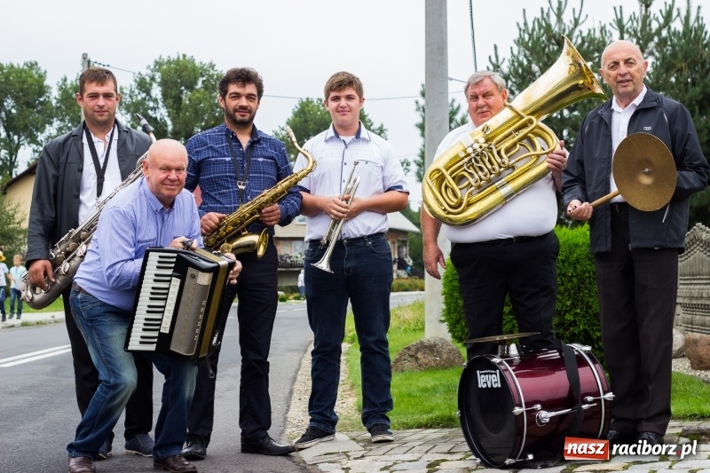 Zdjęcie w galerii na portalu naszraciborz.pl: Mąż rolnik poszukiwany, czyli kolorowe dożynki w Makowie wiadomości z regionu