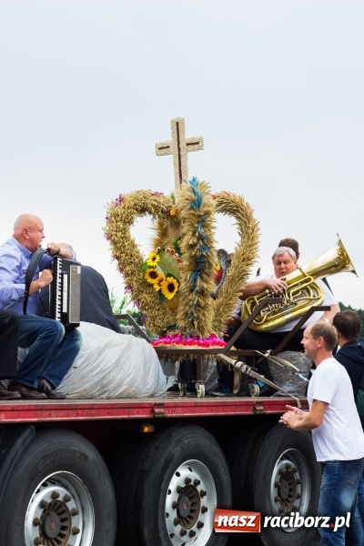 Zdjęcie w galerii na portalu naszraciborz.pl: Mąż rolnik poszukiwany, czyli kolorowe dożynki w Makowie wiadomości z regionu