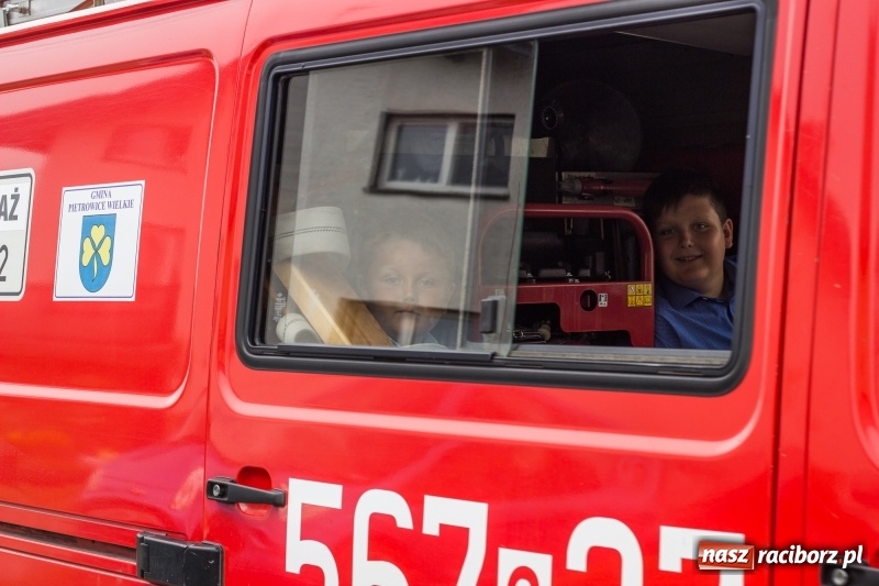 Zdjęcie w galerii na portalu naszraciborz.pl: Mąż rolnik poszukiwany, czyli kolorowe dożynki w Makowie wiadomości z regionu