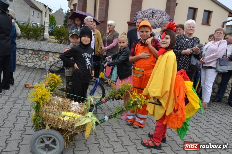 Zdjęcie w galerii na portalu naszraciborz.pl: Rockmanki i MasterChef Junior na dożynkach w Roszkowie  wiadomości z regionu