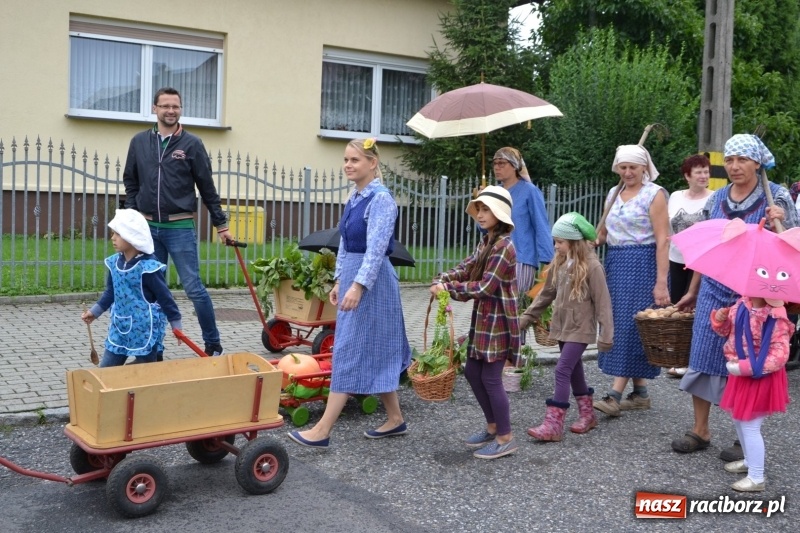 Zdjęcie w galerii na portalu naszraciborz.pl: Rockmanki i MasterChef Junior na dożynkach w Roszkowie  wiadomości z regionu
