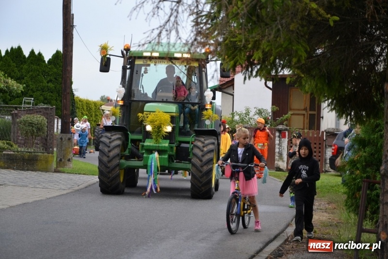 Zdjęcie w galerii na portalu naszraciborz.pl: Rockmanki i MasterChef Junior na dożynkach w Roszkowie  wiadomości z regionu
