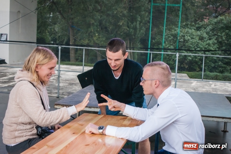 Zdjęcie w galerii na portalu naszraciborz.pl: Memoriałowy turniej Papier, kamień, nożyce za nami wiadomości z regionu
