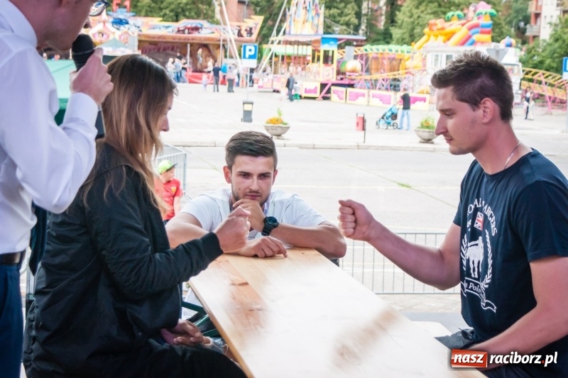 Zdjęcie w galerii na portalu naszraciborz.pl: Memoriałowy turniej Papier, kamień, nożyce za nami wiadomości z regionu