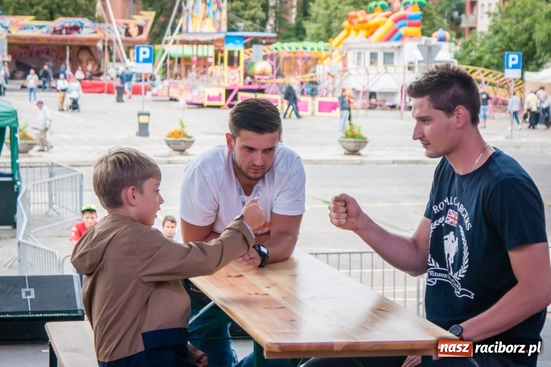 Zdjęcie w galerii na portalu naszraciborz.pl: Memoriałowy turniej Papier, kamień, nożyce za nami wiadomości z regionu
