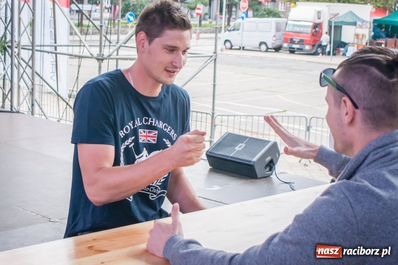 Zdjęcie w galerii na portalu naszraciborz.pl: Memoriałowy turniej Papier, kamień, nożyce za nami wiadomości z regionu