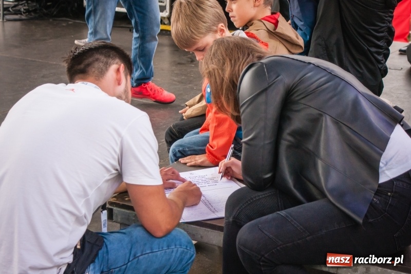 Zdjęcie w galerii na portalu naszraciborz.pl: Memoriałowy turniej Papier, kamień, nożyce za nami wiadomości z regionu