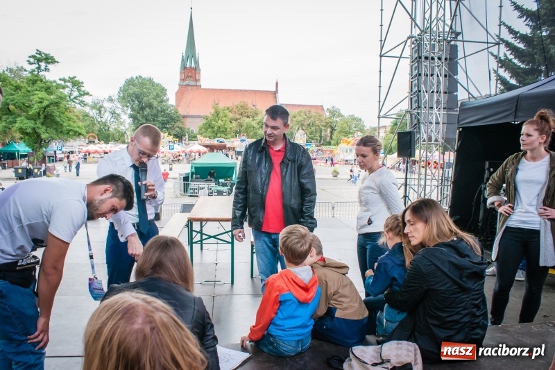 Zdjęcie w galerii na portalu naszraciborz.pl: Memoriałowy turniej Papier, kamień, nożyce za nami wiadomości z regionu