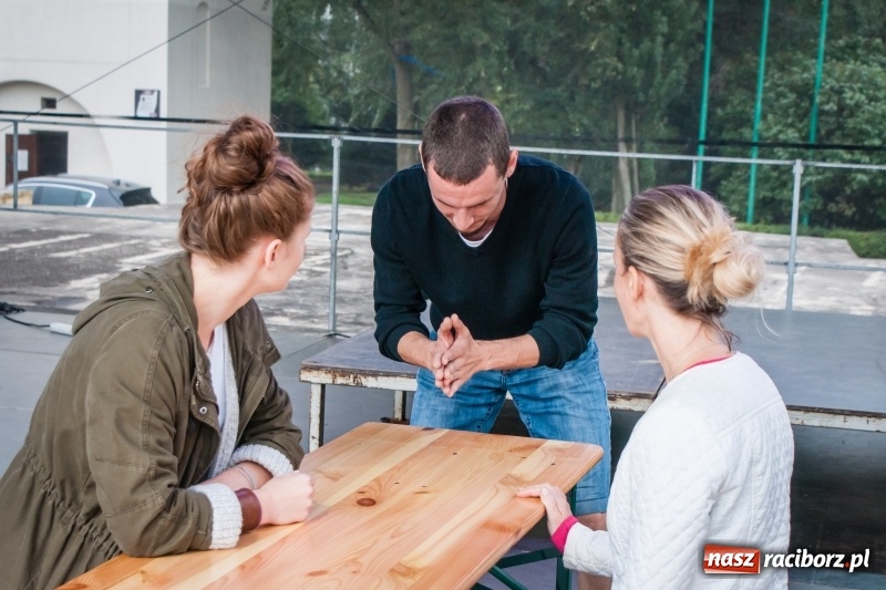 Zdjęcie w galerii na portalu naszraciborz.pl: Memoriałowy turniej Papier, kamień, nożyce za nami wiadomości z regionu