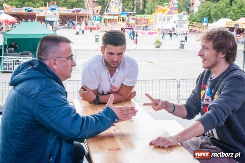 Zdjęcie w galerii na portalu naszraciborz.pl: Memoriałowy turniej Papier, kamień, nożyce za nami wiadomości z regionu