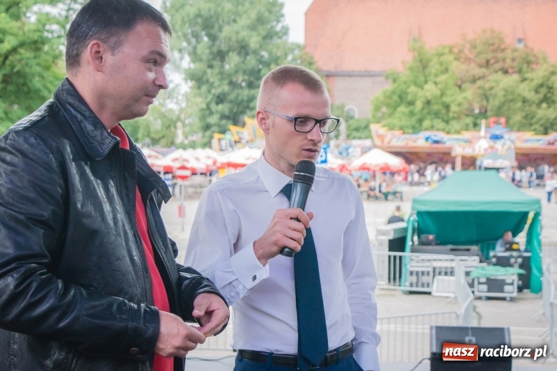 Zdjęcie w galerii na portalu naszraciborz.pl: Memoriałowy turniej Papier, kamień, nożyce za nami wiadomości z regionu