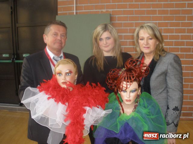 Zdjęcie w galerii na portalu naszraciborz.pl: W plecionkach najlepsza, w falach druga wiadomości z regionu