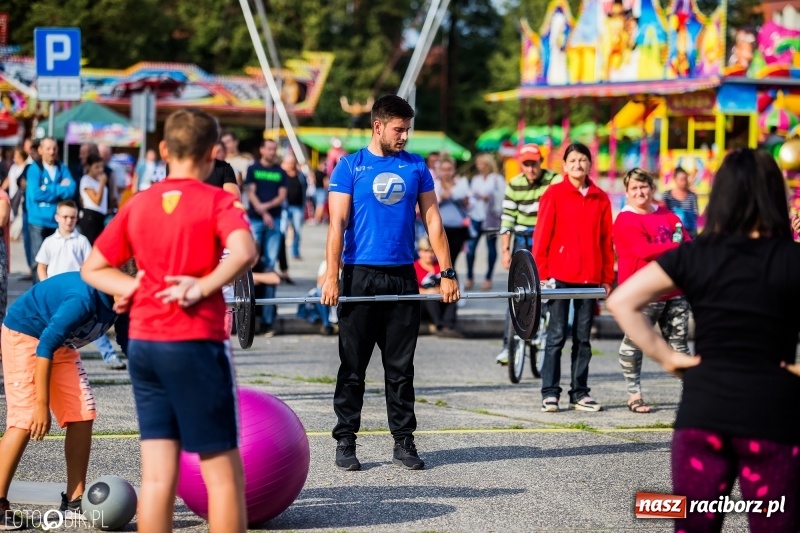 Zdjęcie w galerii na portalu naszraciborz.pl: Moc atrakcji w drugim dniu Memoriału wiadomości z regionu