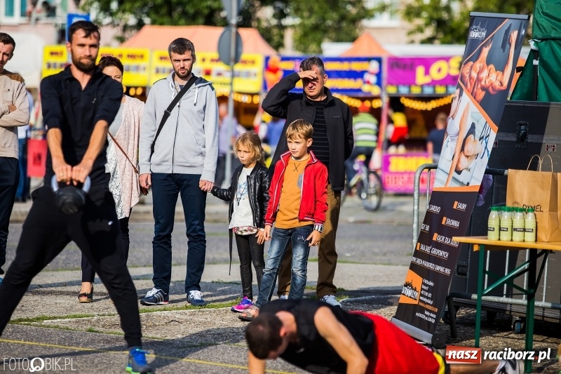 Zdjęcie w galerii na portalu naszraciborz.pl: Moc atrakcji w drugim dniu Memoriału wiadomości z regionu