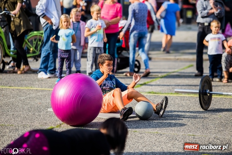 Zdjęcie w galerii na portalu naszraciborz.pl: Moc atrakcji w drugim dniu Memoriału wiadomości z regionu