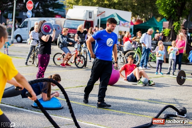 Zdjęcie w galerii na portalu naszraciborz.pl: Moc atrakcji w drugim dniu Memoriału wiadomości z regionu