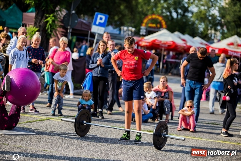 Zdjęcie w galerii na portalu naszraciborz.pl: Moc atrakcji w drugim dniu Memoriału wiadomości z regionu