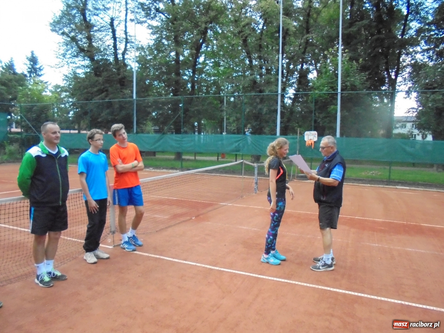 Zdjęcie w galerii na portalu naszraciborz.pl: Wojciech Rybiński z Pucharem Solidarności wiadomości z regionu