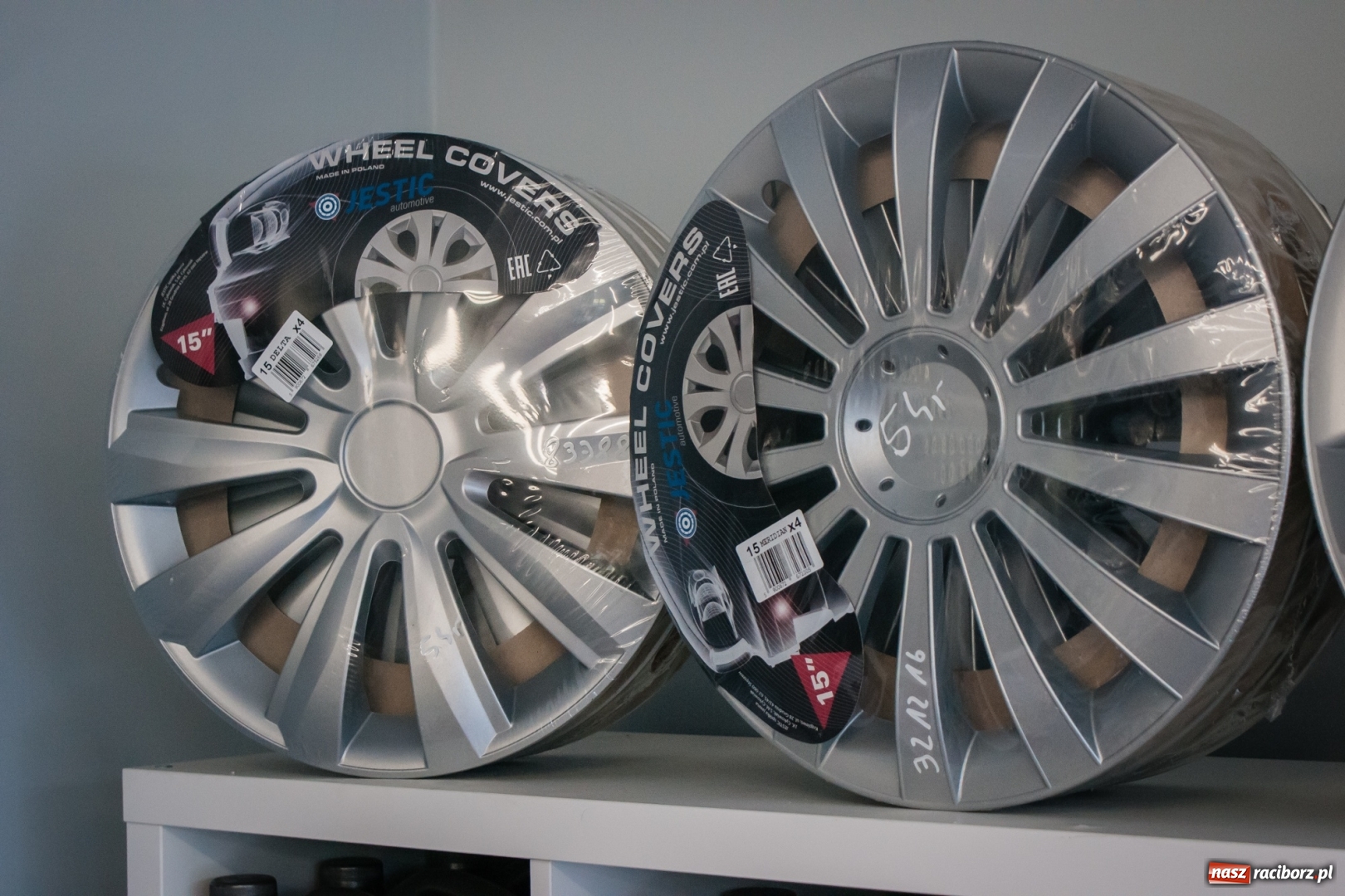 Zdjęcie w galerii na portalu naszraciborz.pl: Jak wybrać idealne kołpaki samochodowe? wiadomości z regionu