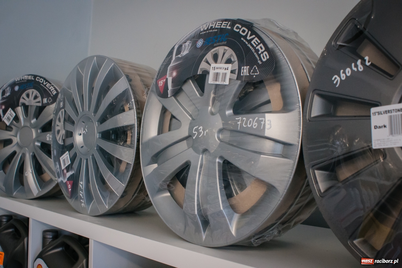 Zdjęcie w galerii na portalu naszraciborz.pl: Jak wybrać idealne kołpaki samochodowe? wiadomości z regionu