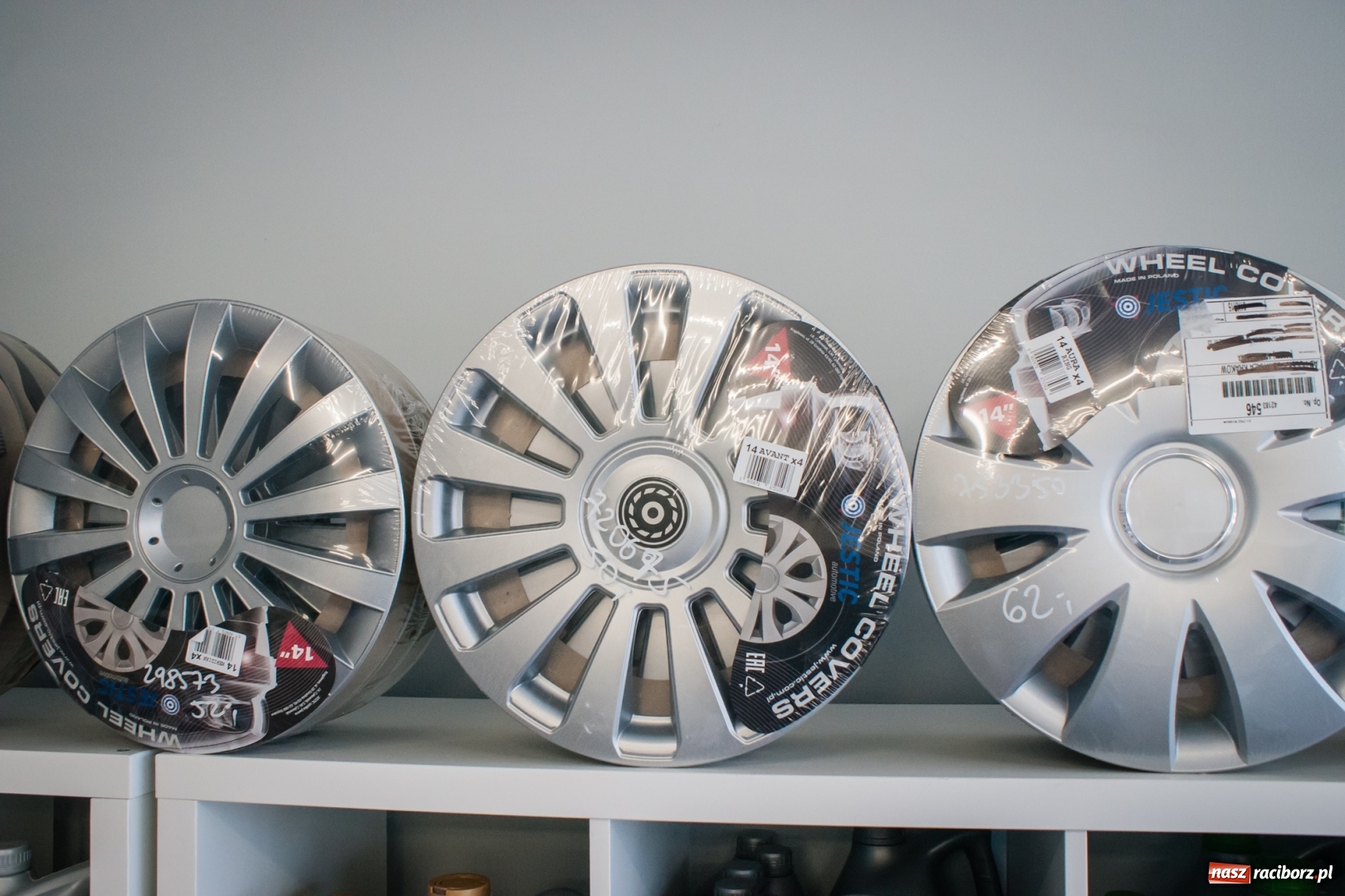 Zdjęcie w galerii na portalu naszraciborz.pl: Jak wybrać idealne kołpaki samochodowe? wiadomości z regionu