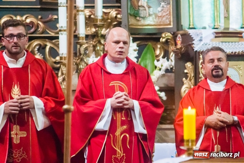 Zdjęcie w galerii na portalu naszraciborz.pl: Parafia miejska powitała dziś nowego proboszcza, raciborzanina rodem ze Starej Wsi wiadomości z regionu