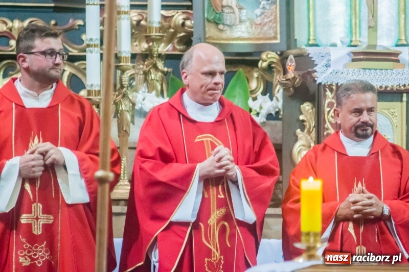 Zdjęcie w galerii na portalu naszraciborz.pl: Parafia miejska powitała dziś nowego proboszcza, raciborzanina rodem ze Starej Wsi wiadomości z regionu