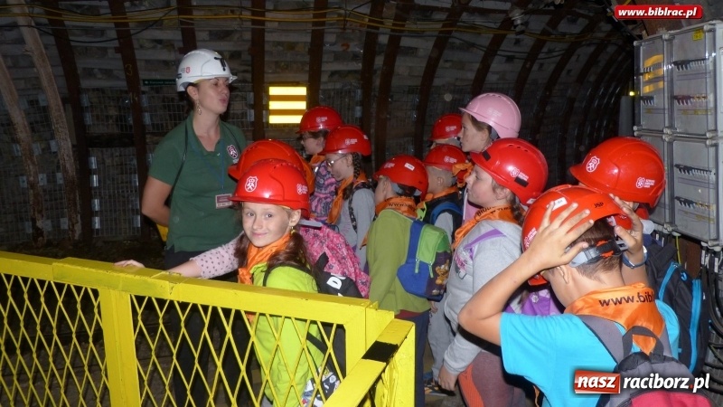 Zdjęcie w galerii na portalu naszraciborz.pl: Podziemne wędrówki w Zabrzu - uczestnicy Lata z biblioteką zwiedzili kopalnię Królowa Luiza wiadomości z regionu