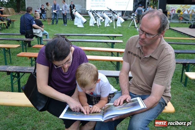 Zdjęcie w galerii na portalu naszraciborz.pl: Piknik pod gwiazdami przy zamku w Tworkowie wiadomości z regionu