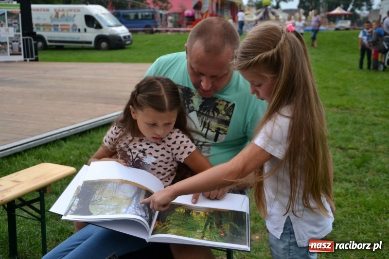 Zdjęcie w galerii na portalu naszraciborz.pl: Piknik pod gwiazdami przy zamku w Tworkowie wiadomości z regionu