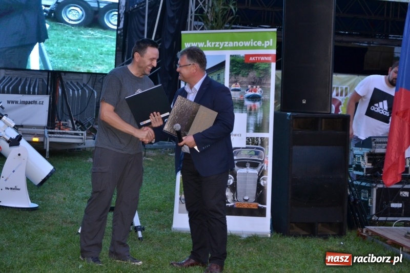 Zdjęcie w galerii na portalu naszraciborz.pl: Piknik pod gwiazdami przy zamku w Tworkowie wiadomości z regionu