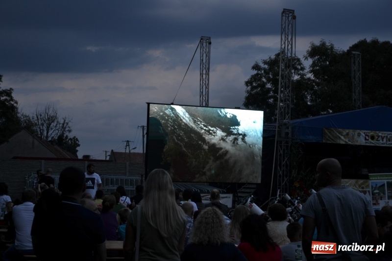 Zdjęcie w galerii na portalu naszraciborz.pl: Piknik pod gwiazdami przy zamku w Tworkowie wiadomości z regionu