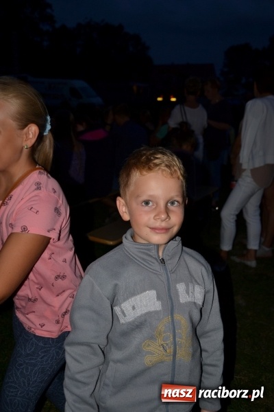 Zdjęcie w galerii na portalu naszraciborz.pl: Piknik pod gwiazdami przy zamku w Tworkowie wiadomości z regionu