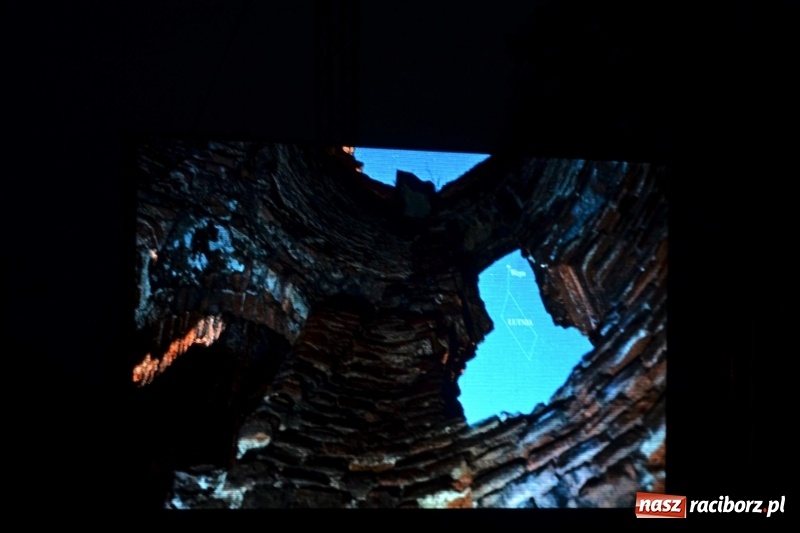 Zdjęcie w galerii na portalu naszraciborz.pl: Piknik pod gwiazdami przy zamku w Tworkowie wiadomości z regionu