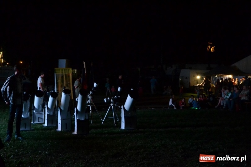Zdjęcie w galerii na portalu naszraciborz.pl: Piknik pod gwiazdami przy zamku w Tworkowie wiadomości z regionu