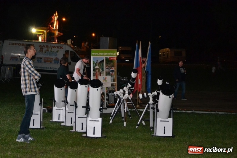 Zdjęcie w galerii na portalu naszraciborz.pl: Piknik pod gwiazdami przy zamku w Tworkowie wiadomości z regionu
