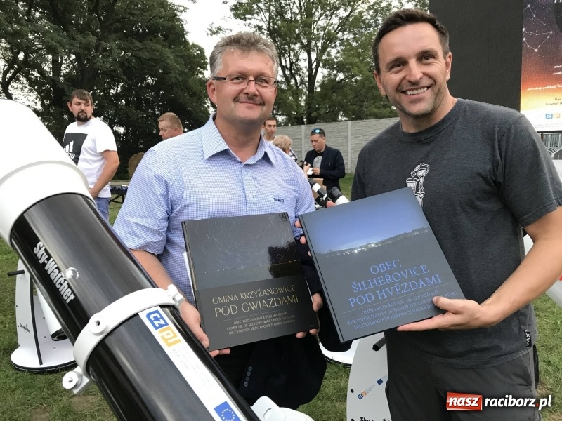 Zdjęcie w galerii na portalu naszraciborz.pl: Piknik pod gwiazdami przy zamku w Tworkowie wiadomości z regionu