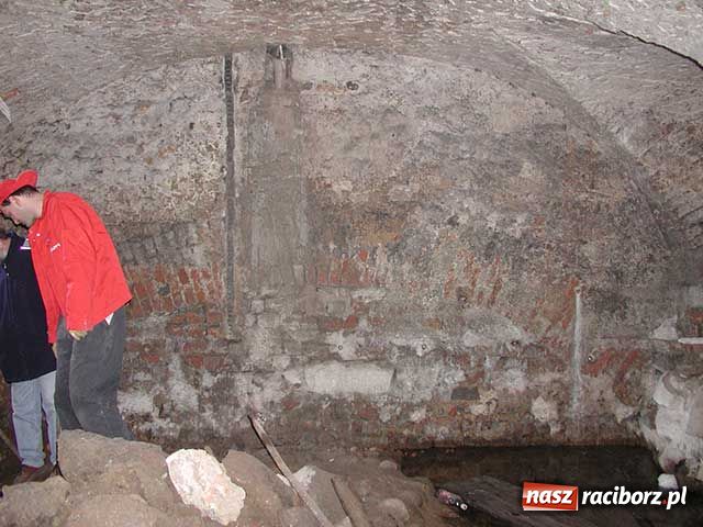 Zdjęcie w galerii na portalu naszraciborz.pl: Zaginione relikwie wiadomości z regionu