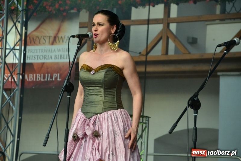 Zdjęcie w galerii na portalu naszraciborz.pl: Gala operetkowa na Zamku Piastowskim za nami wiadomości z regionu