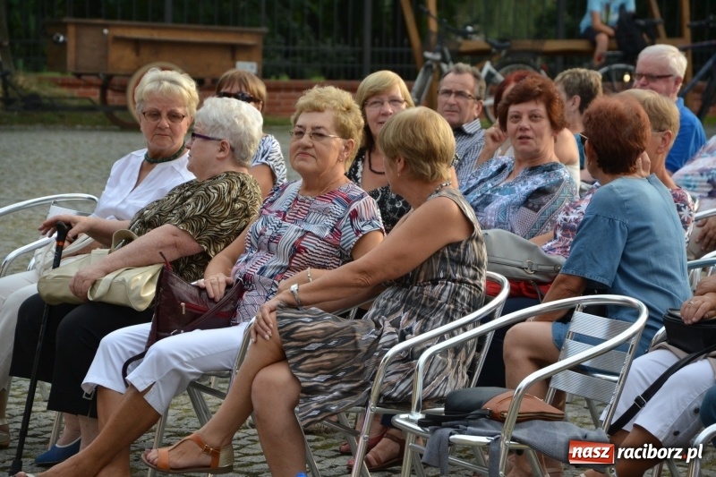 Zdjęcie w galerii na portalu naszraciborz.pl: Gala operetkowa na Zamku Piastowskim za nami wiadomości z regionu