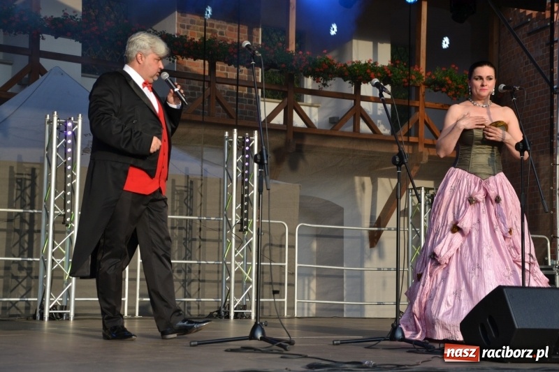 Zdjęcie w galerii na portalu naszraciborz.pl: Gala operetkowa na Zamku Piastowskim za nami wiadomości z regionu